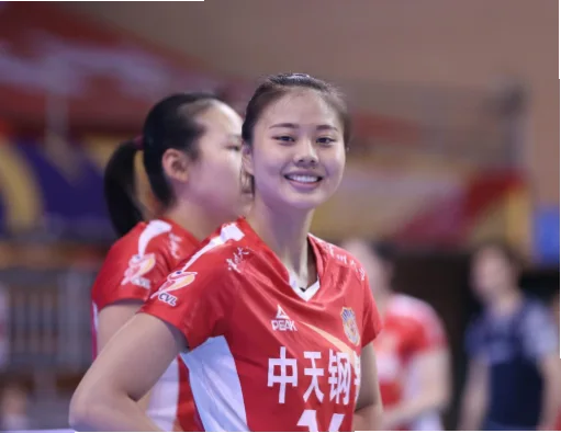 龚翔宇如何以主攻一传底子成为国家队右翼奇兵？